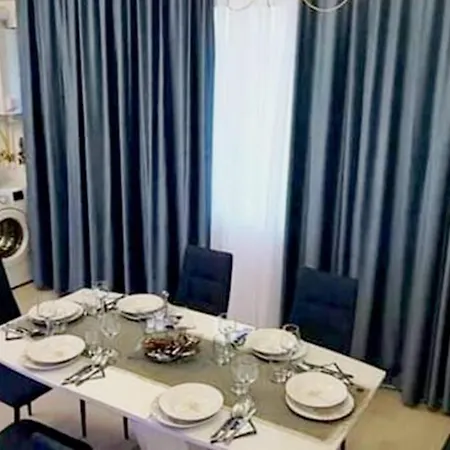 Myc Residence,aproape De Plaja Si Cluburi. Apartmán Mamaia