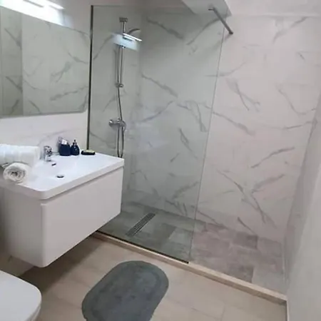 Myc Residence,aproape De Plaja Si Cluburi. Mamaia